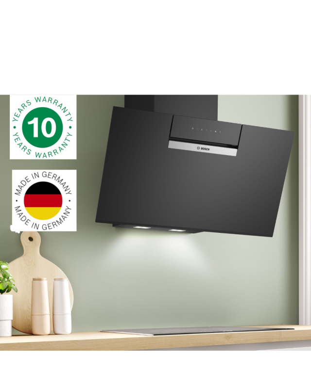 Campana de pared inclinada Bosch DWK87FN60 Serie 6 de 80 cm en cristal negro, con motor EcoSilence y capacidad de extracción de 768 m3/h.