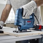 Sierra caladora Bosch GST 680 220V 500W con 1 hoja de corte - Imagen 8